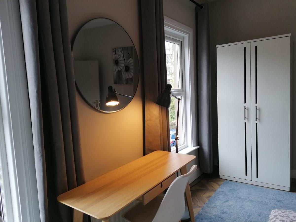 Stunning 3 Bedroom Townhouse In The Heart Of City Belfast Eksteriør bilde